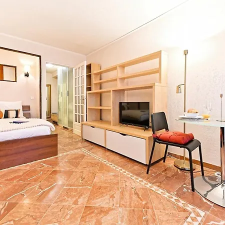 Apartment Elegant Et Bien Situe Votre Havre De Paix A